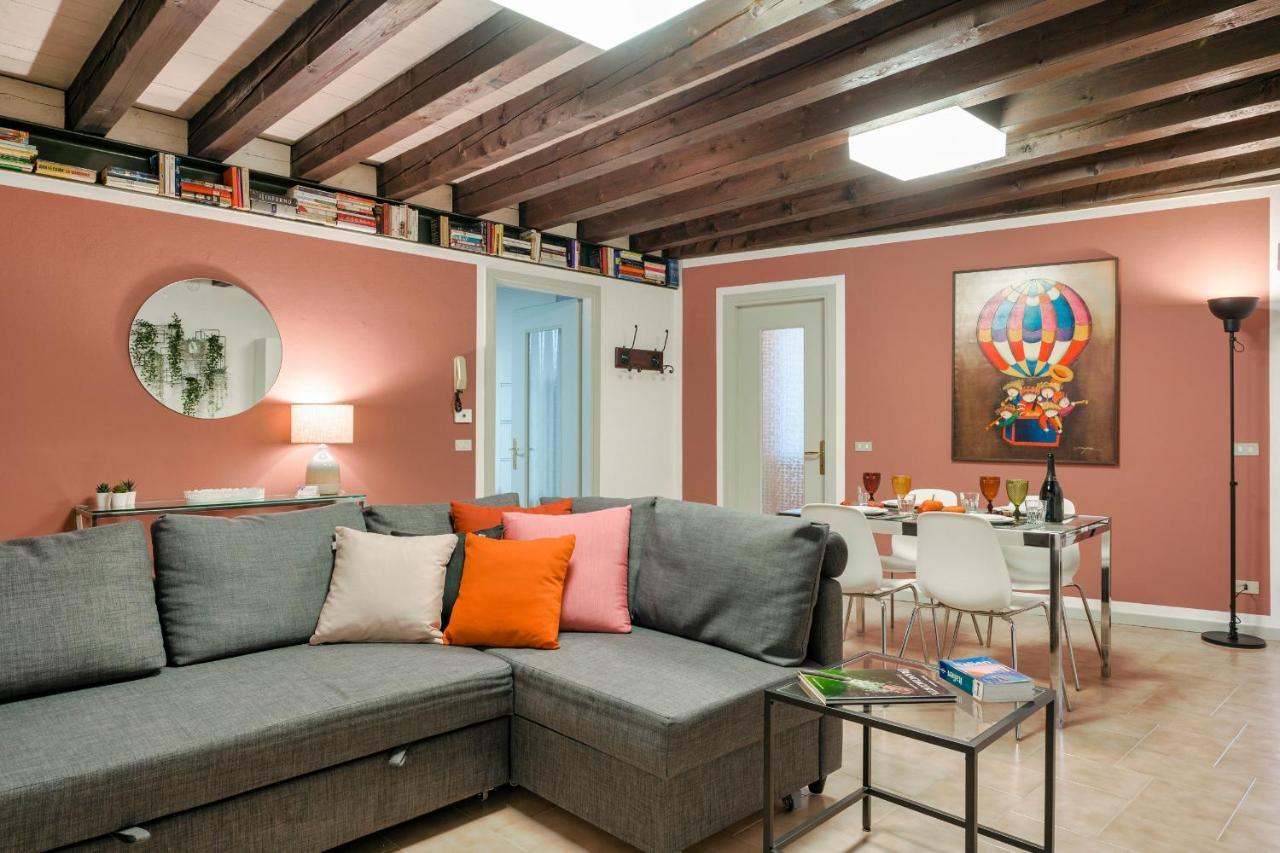 Iseo Portelle Holiday With Private Parking And Bike Storage Exterior foto